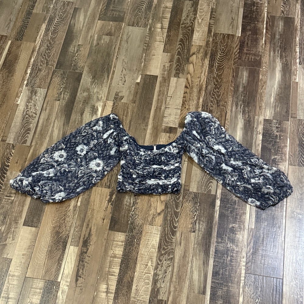 Free People Navy Floral Puff-Sleeve Smocked Crop Top